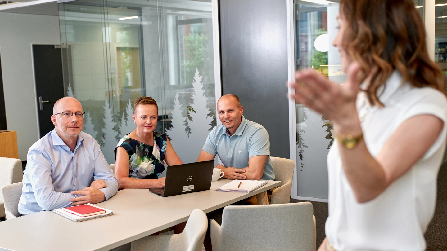 atradius czech customer service